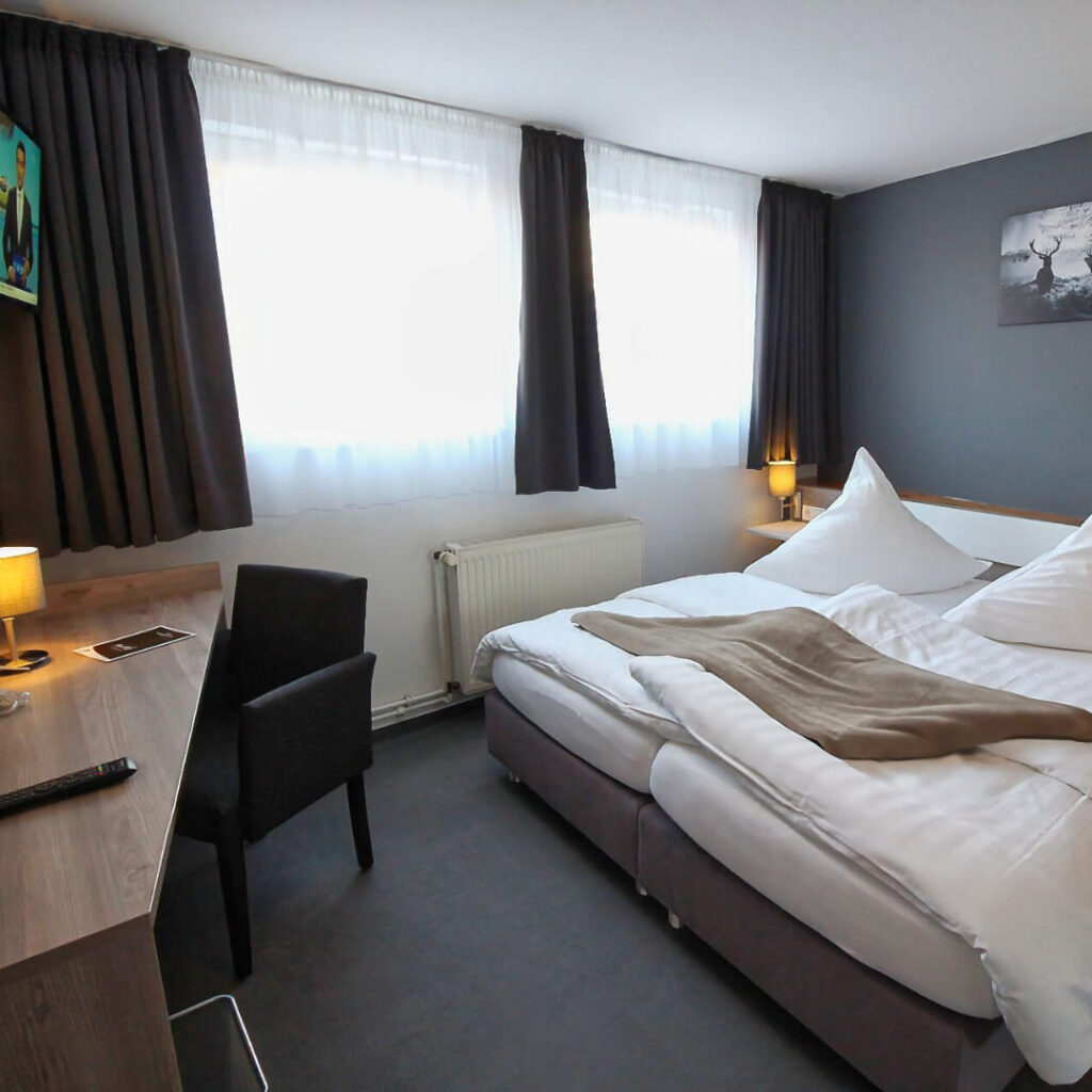 Speisen- & Getränkekarte